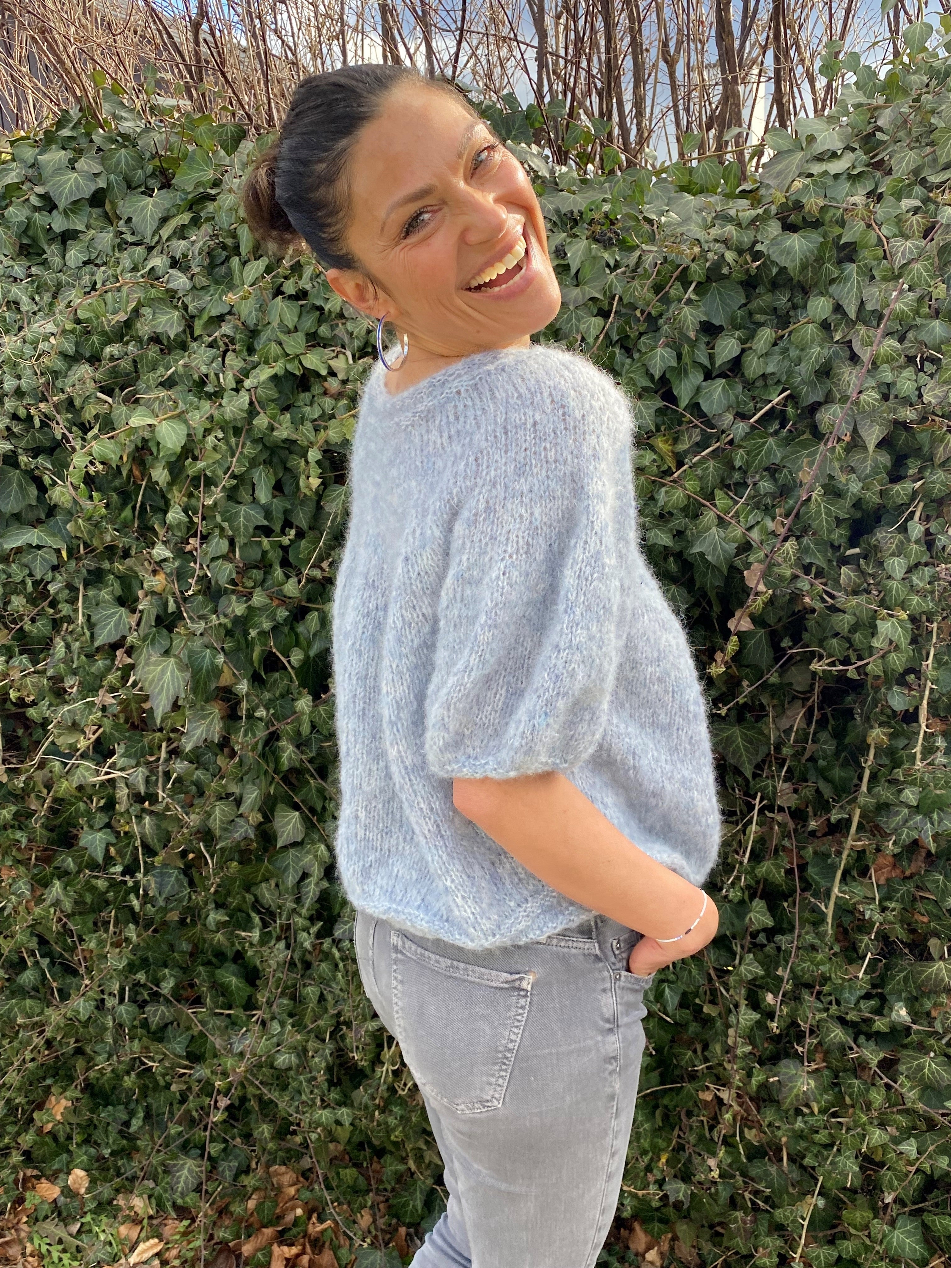 BEGINNER SWEATER B